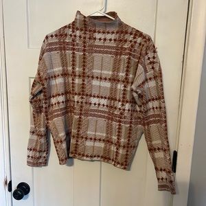 Long sleeve mock neck top